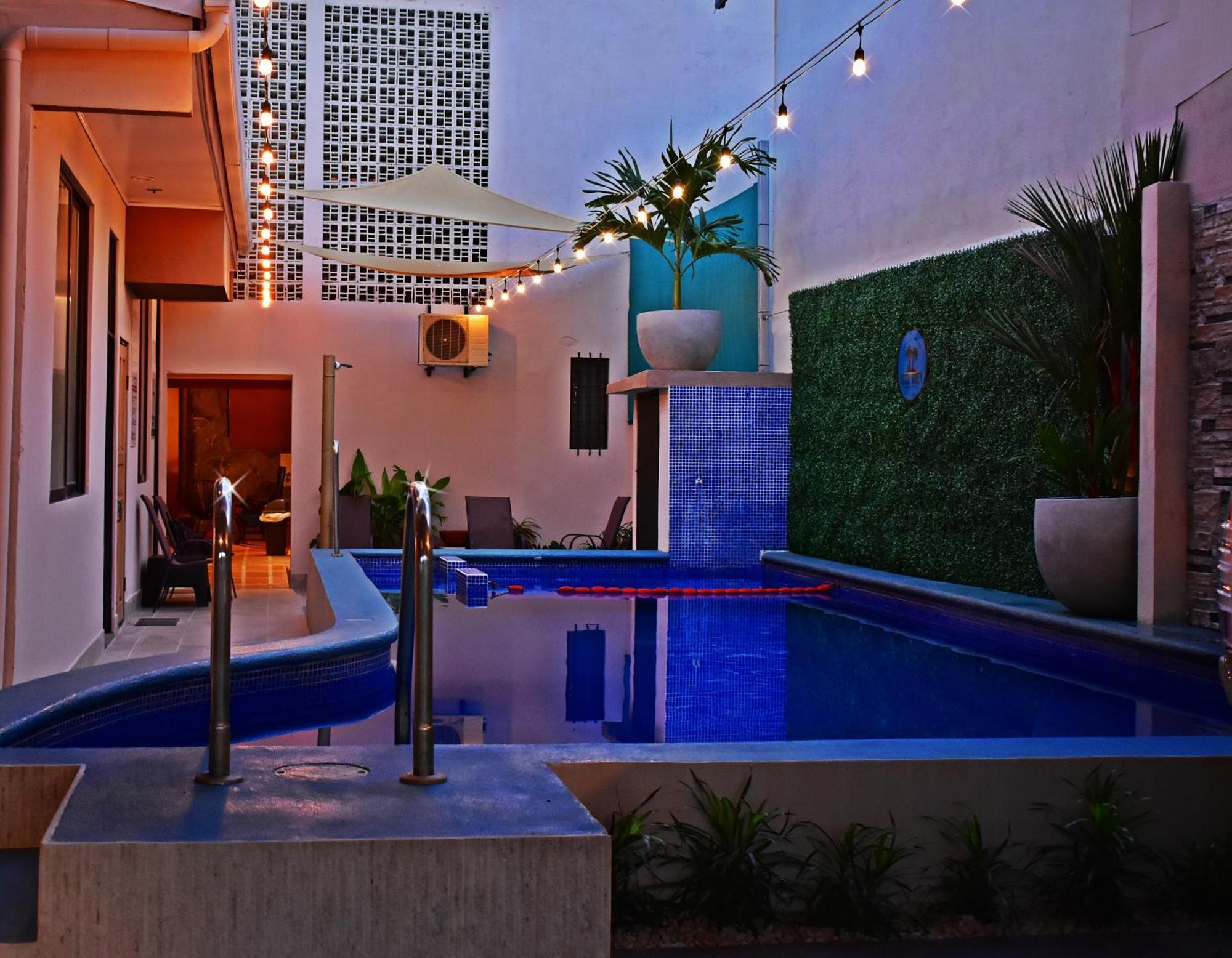 Hotel Cabinas Midey Puntarenas Exterior foto