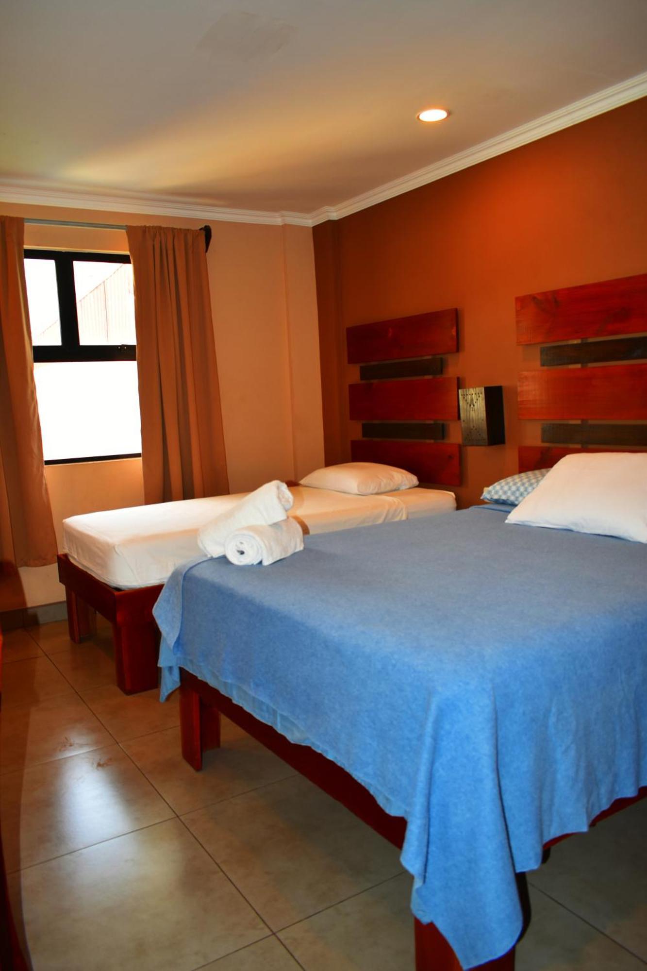 Hotel Cabinas Midey Puntarenas Exterior foto